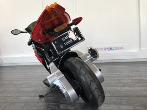 moto électrique enfant 12V BMW avec roulettes